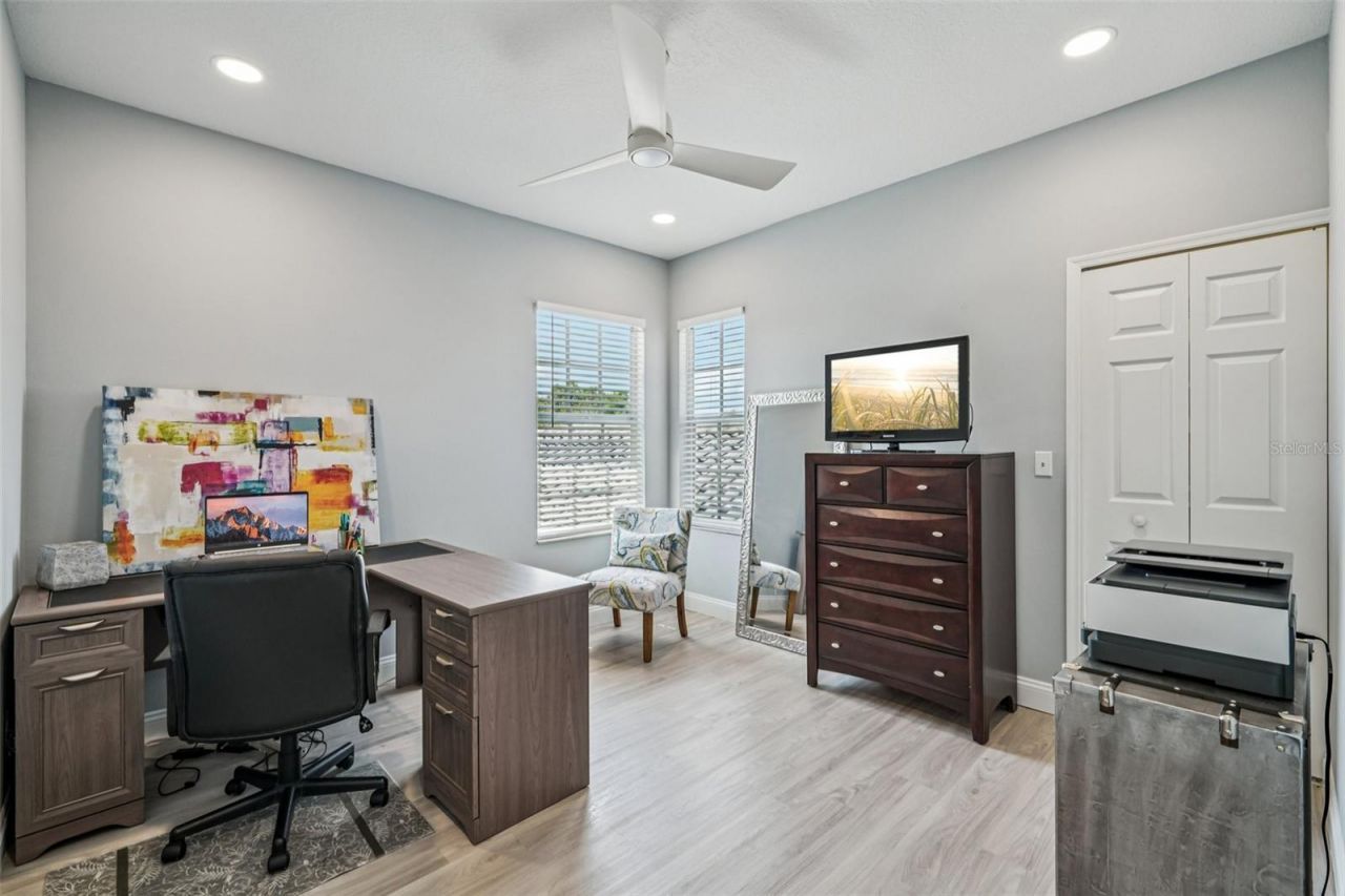 750 Sand Pine Drive Ne, Saint Petersburg, FL 33703 Photo