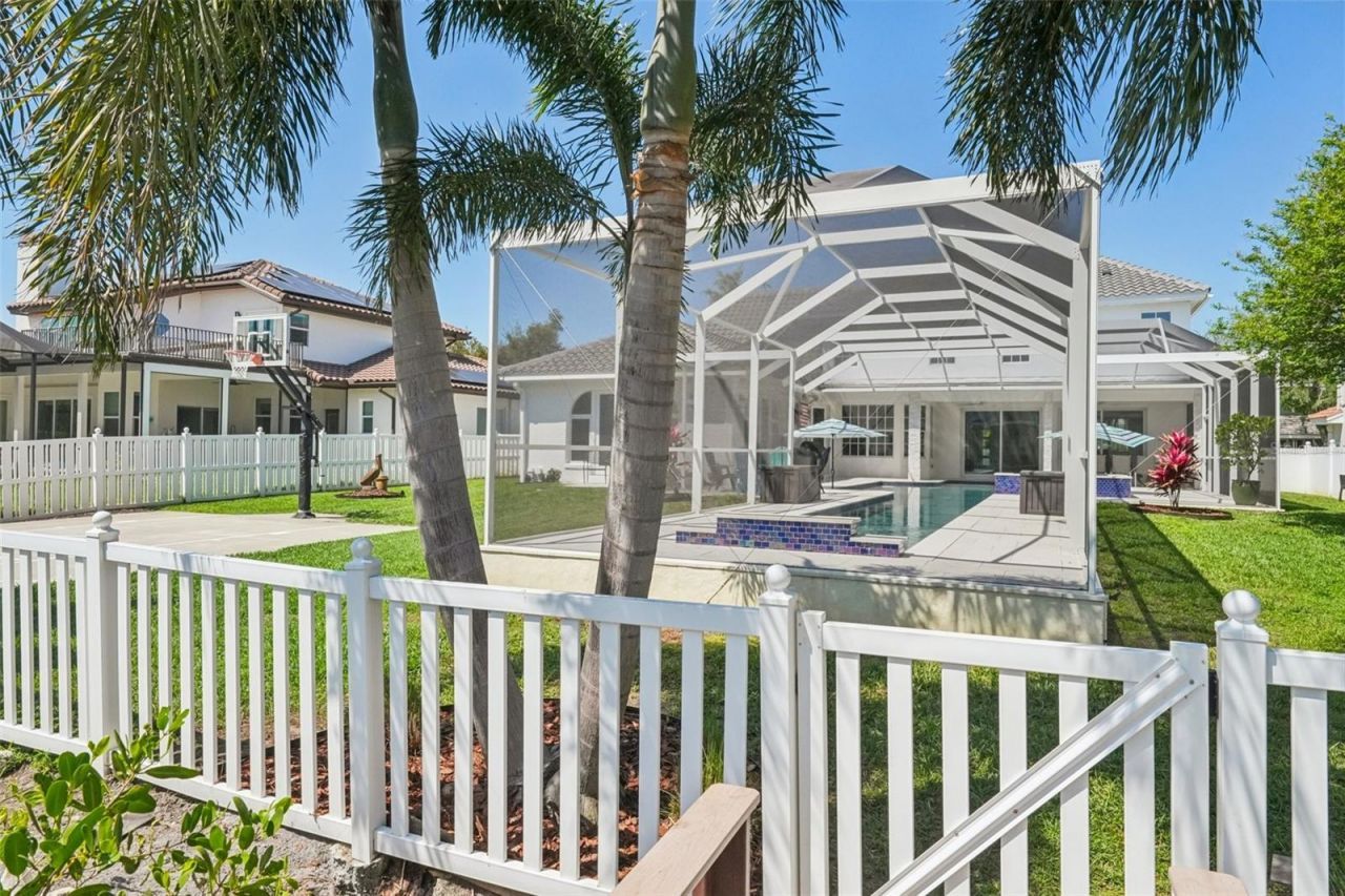 750 Sand Pine Drive Ne, Saint Petersburg, FL 33703 Photo