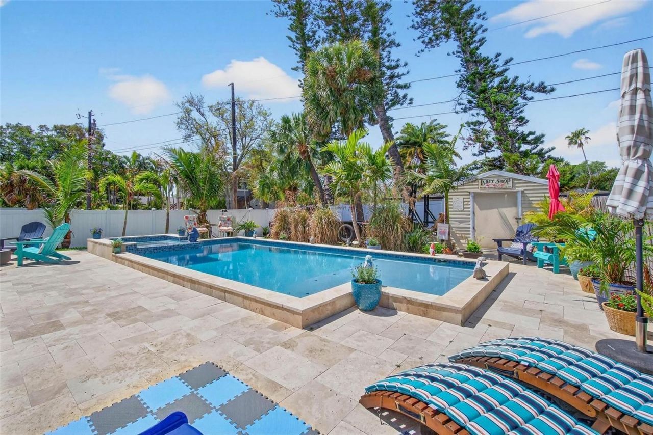 5900 Bayou Grande Boulevard Ne, Saint Petersburg, FL 33703 Photo