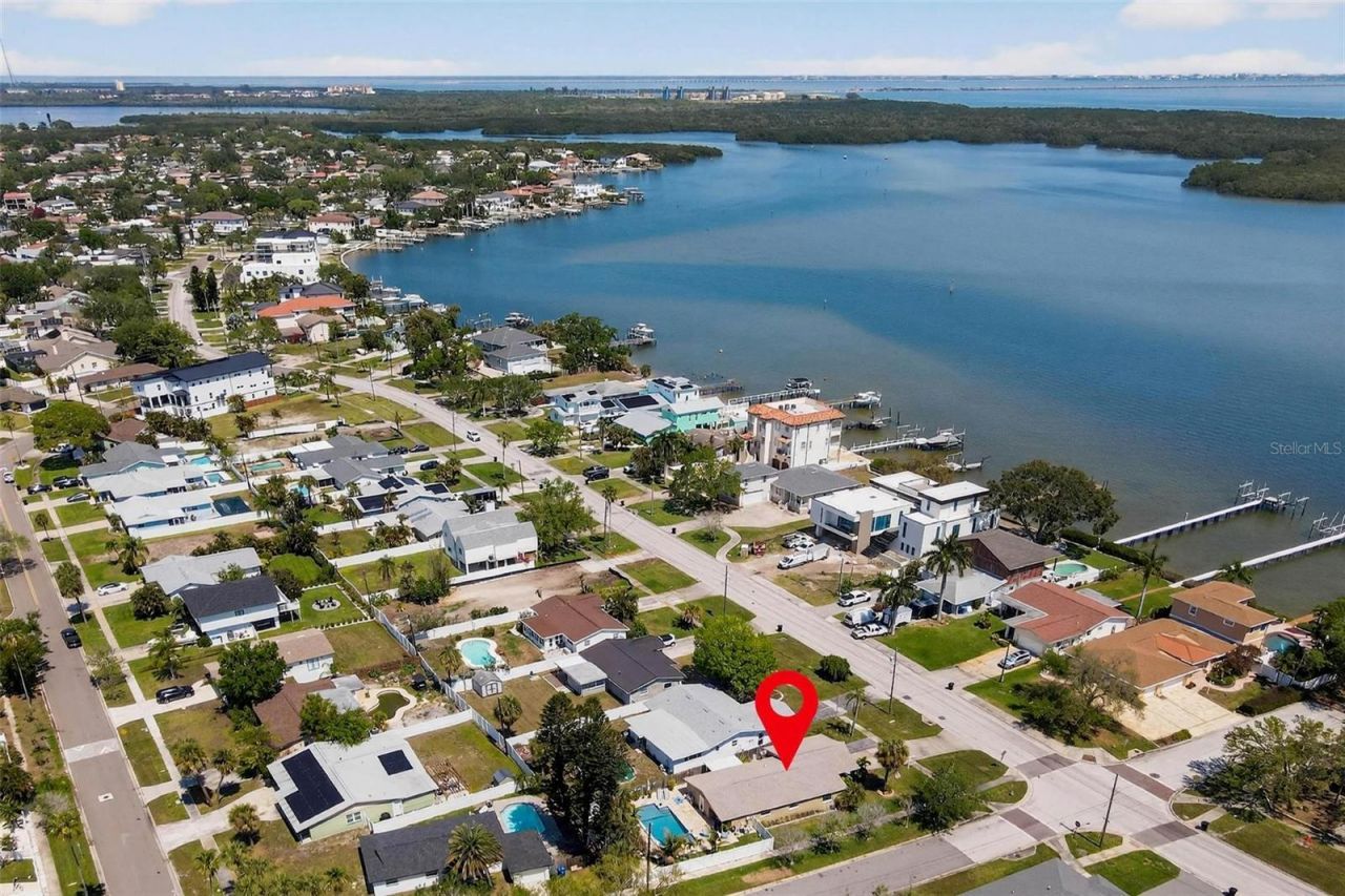 5900 Bayou Grande Boulevard Ne, Saint Petersburg, FL 33703 Photo