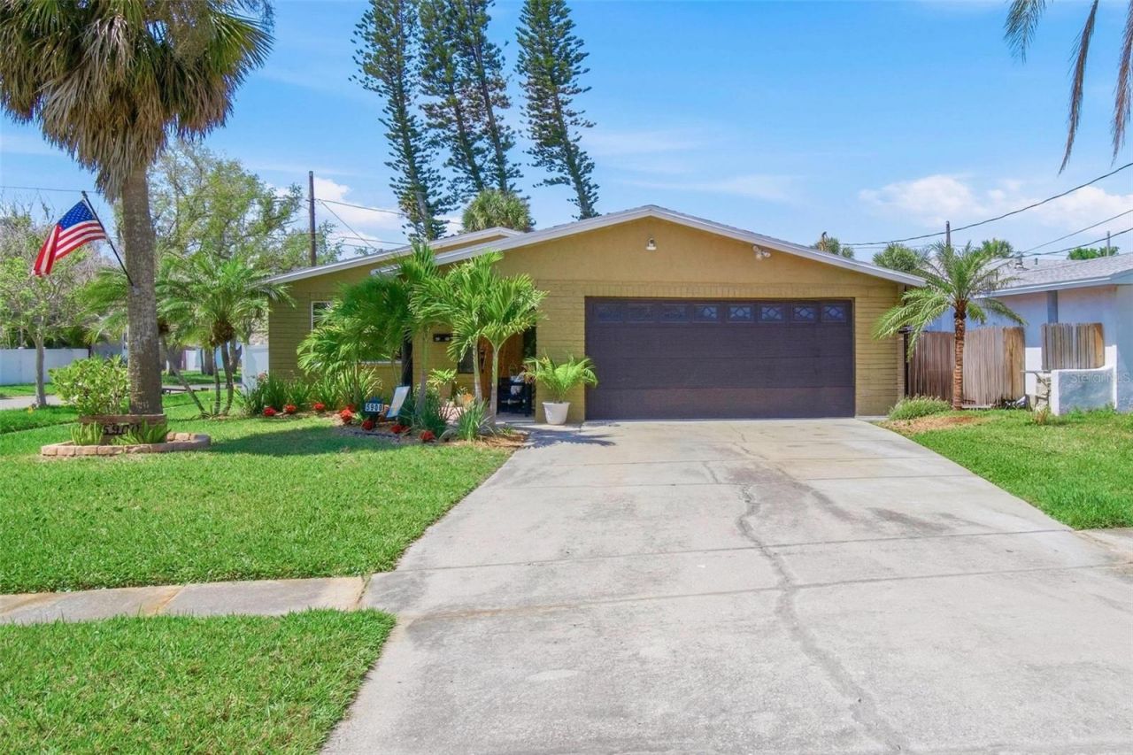 5900 Bayou Grande Boulevard Ne, Saint Petersburg, FL 33703 Photo