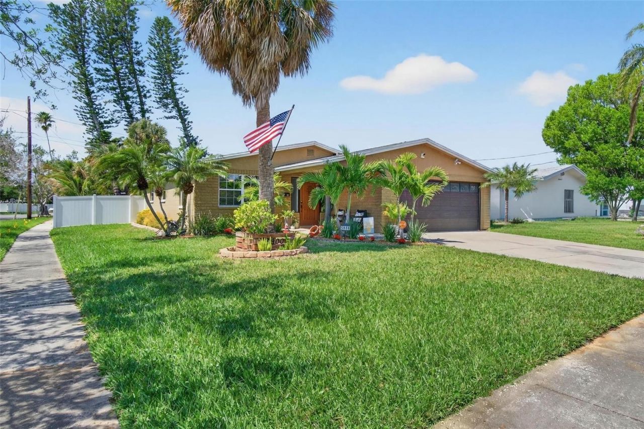 5900 Bayou Grande Boulevard Ne, Saint Petersburg, FL 33703 Photo