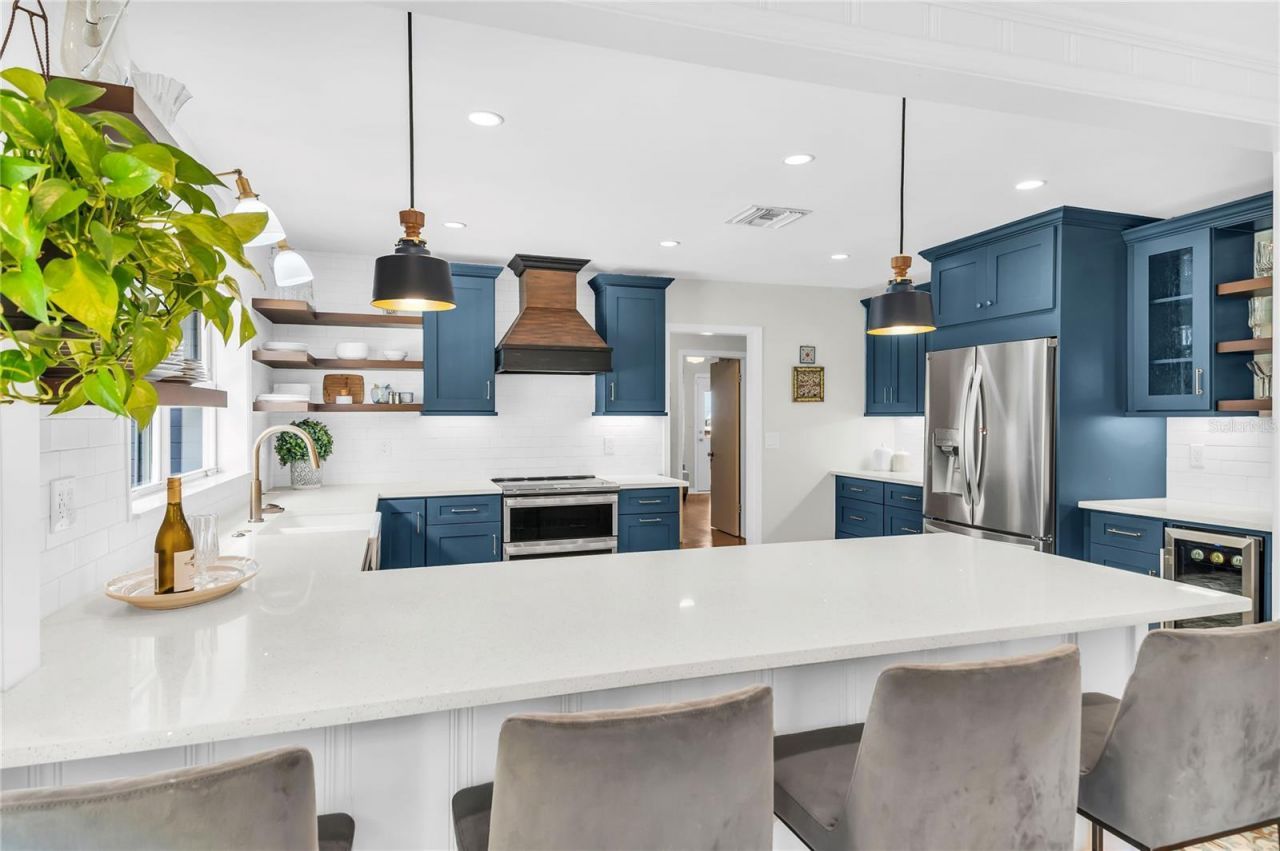 1410 S Summerlin Avenue, Orlando, FL 32806 Photo