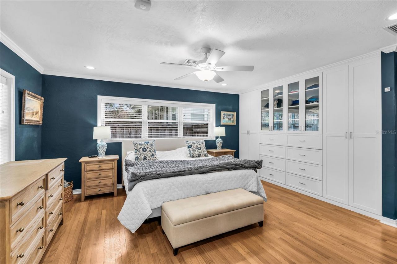 1410 S Summerlin Avenue, Orlando, FL 32806 Photo