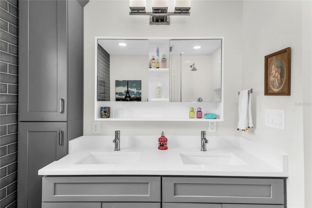 1410 S Summerlin Avenue, Orlando, FL 32806 Photo