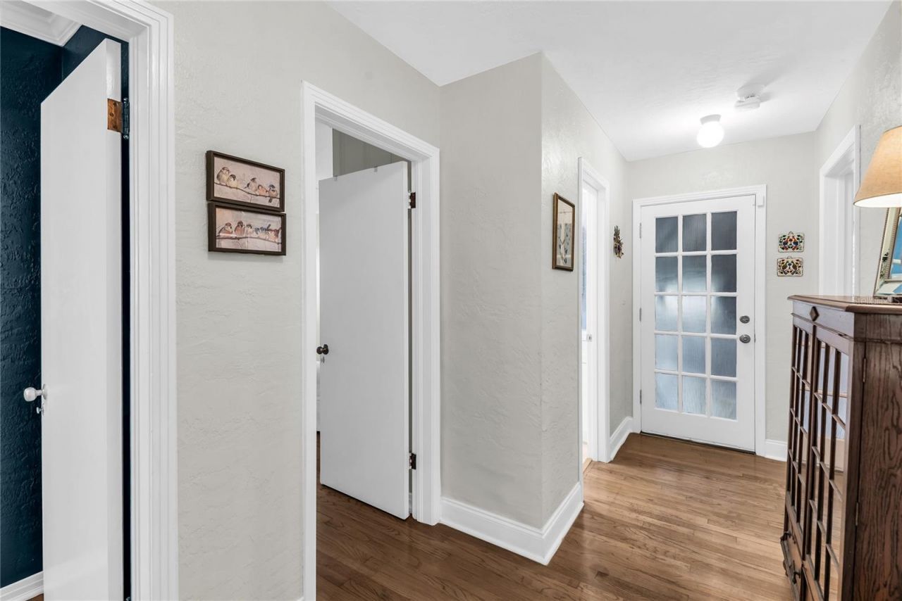 1410 S Summerlin Avenue, Orlando, FL 32806 Photo