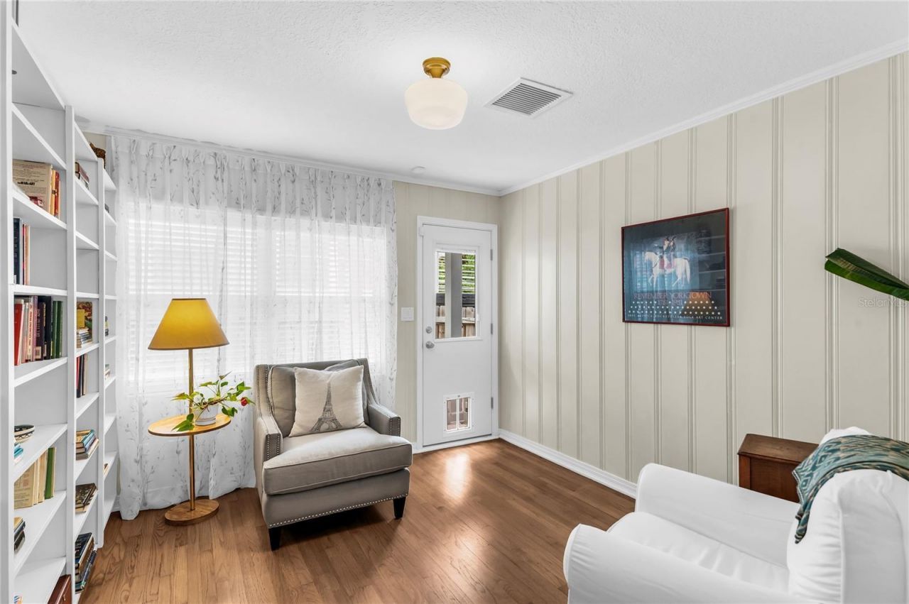 1410 S Summerlin Avenue, Orlando, FL 32806 Photo