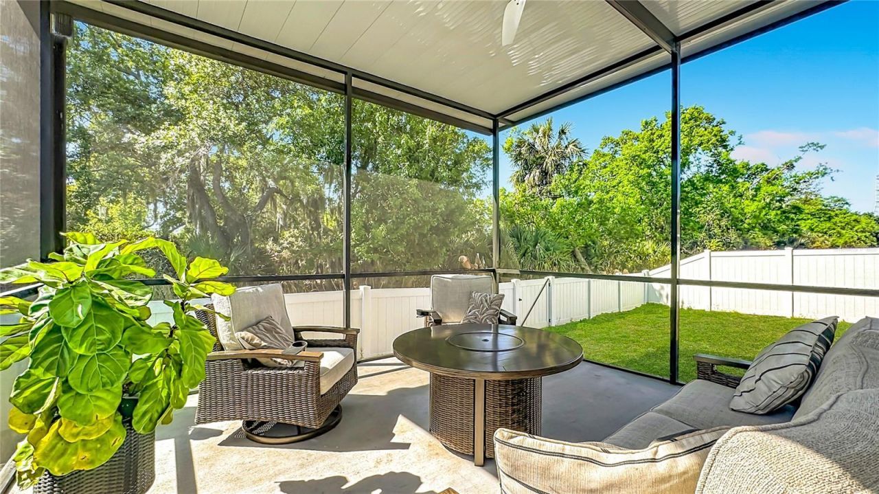 12144 Ledbury Commons Drive, Gibsonton, FL 33534 Photo