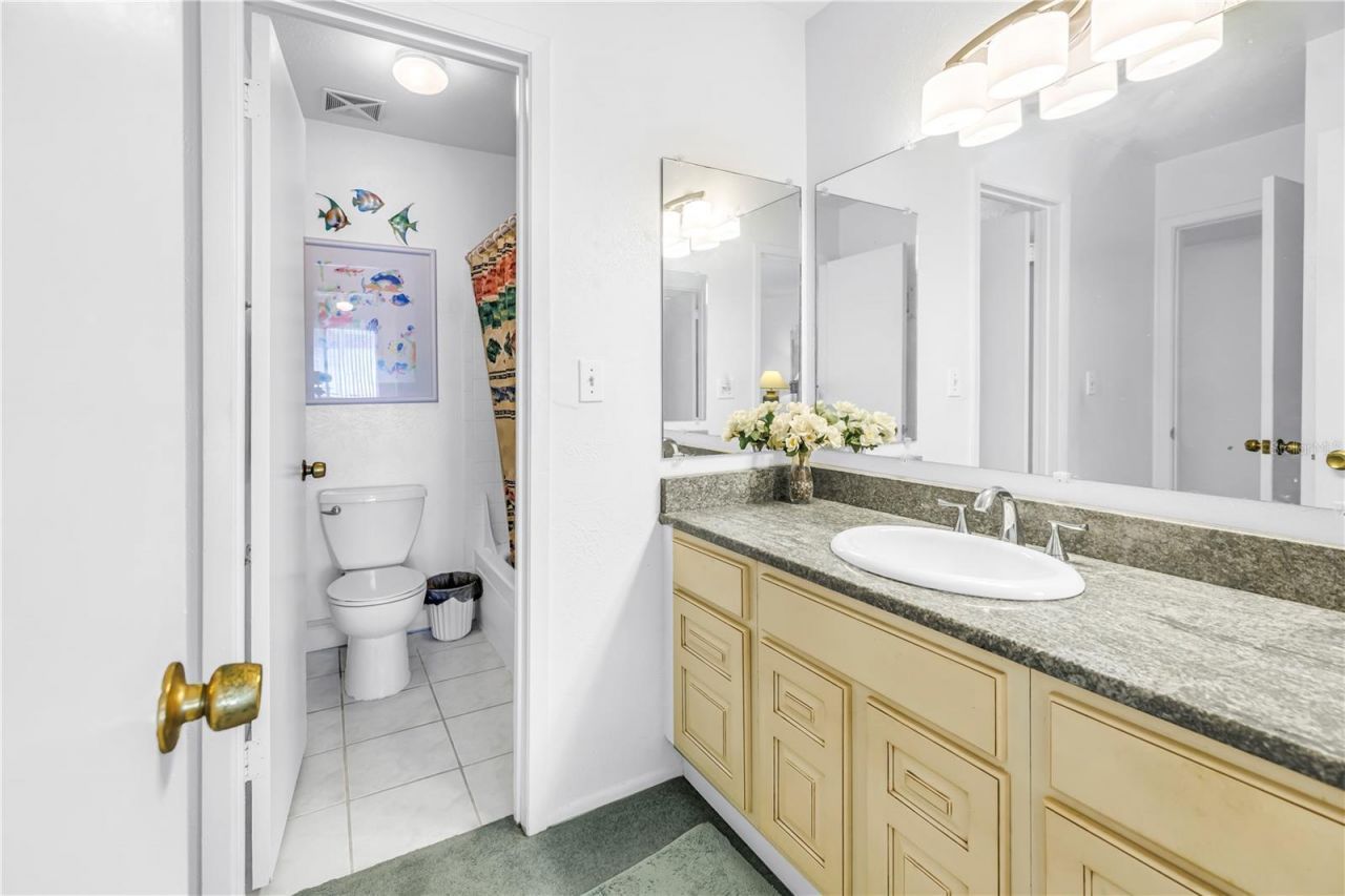 3742 41st Way S, Unit F, Saint Petersburg, FL 33711 Photo