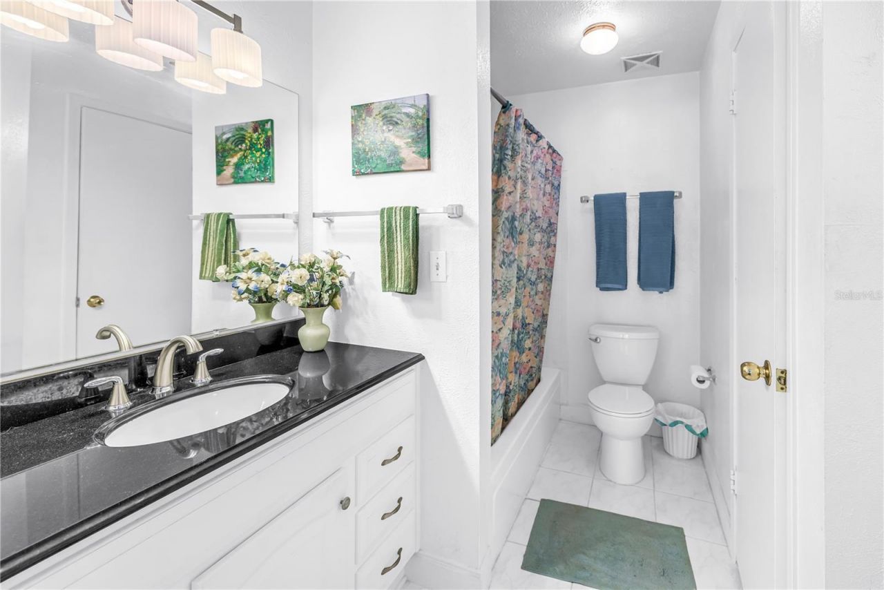 3742 41st Way S, Unit F, Saint Petersburg, FL 33711 Photo