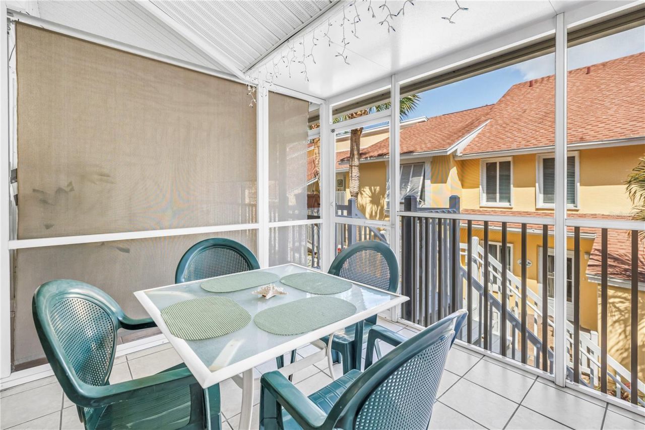 3742 41st Way S, Unit F, Saint Petersburg, FL 33711 Photo