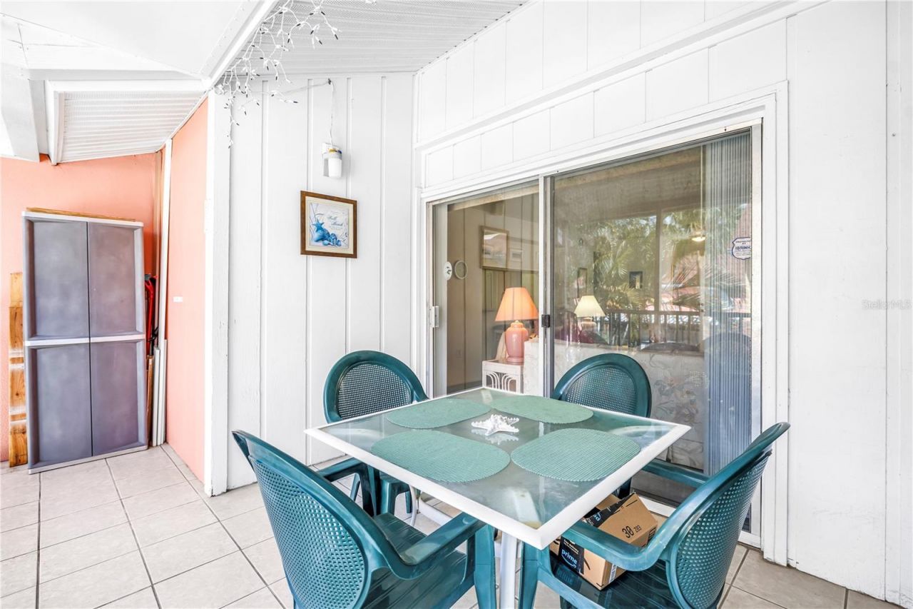 3742 41st Way S, Unit F, Saint Petersburg, FL 33711 Photo