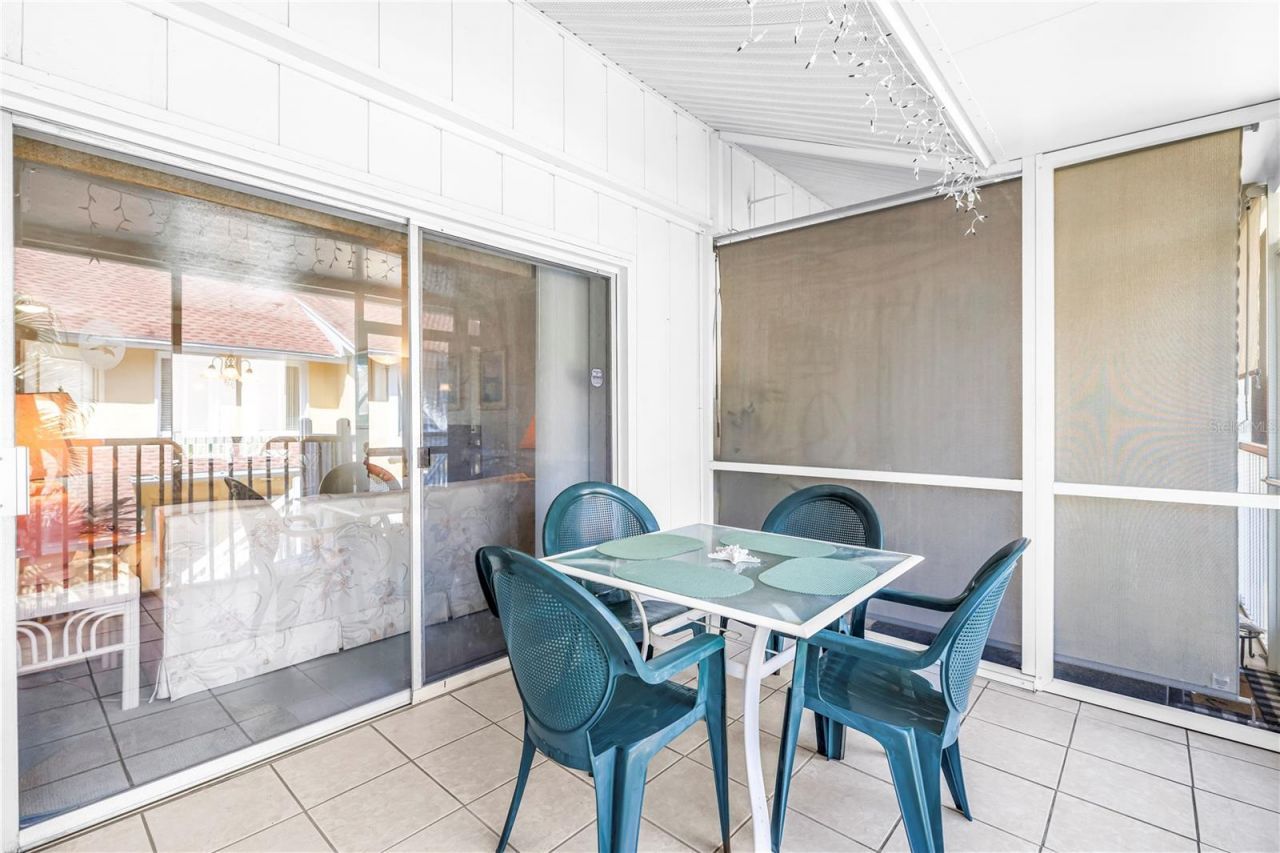 3742 41st Way S, Unit F, Saint Petersburg, FL 33711 Photo