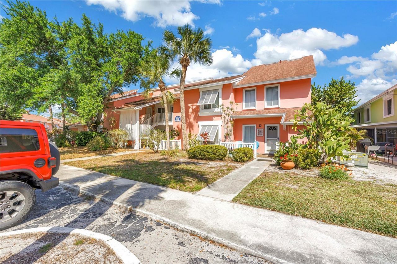 3742 41st Way S, Unit F, Saint Petersburg, FL 33711 Photo