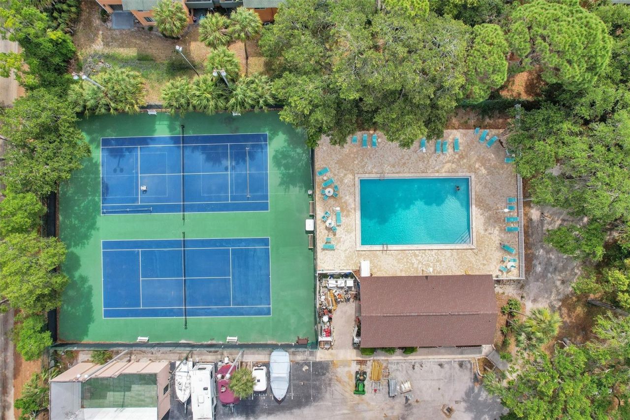 3742 41st Way S, Unit F, Saint Petersburg, FL 33711 Photo