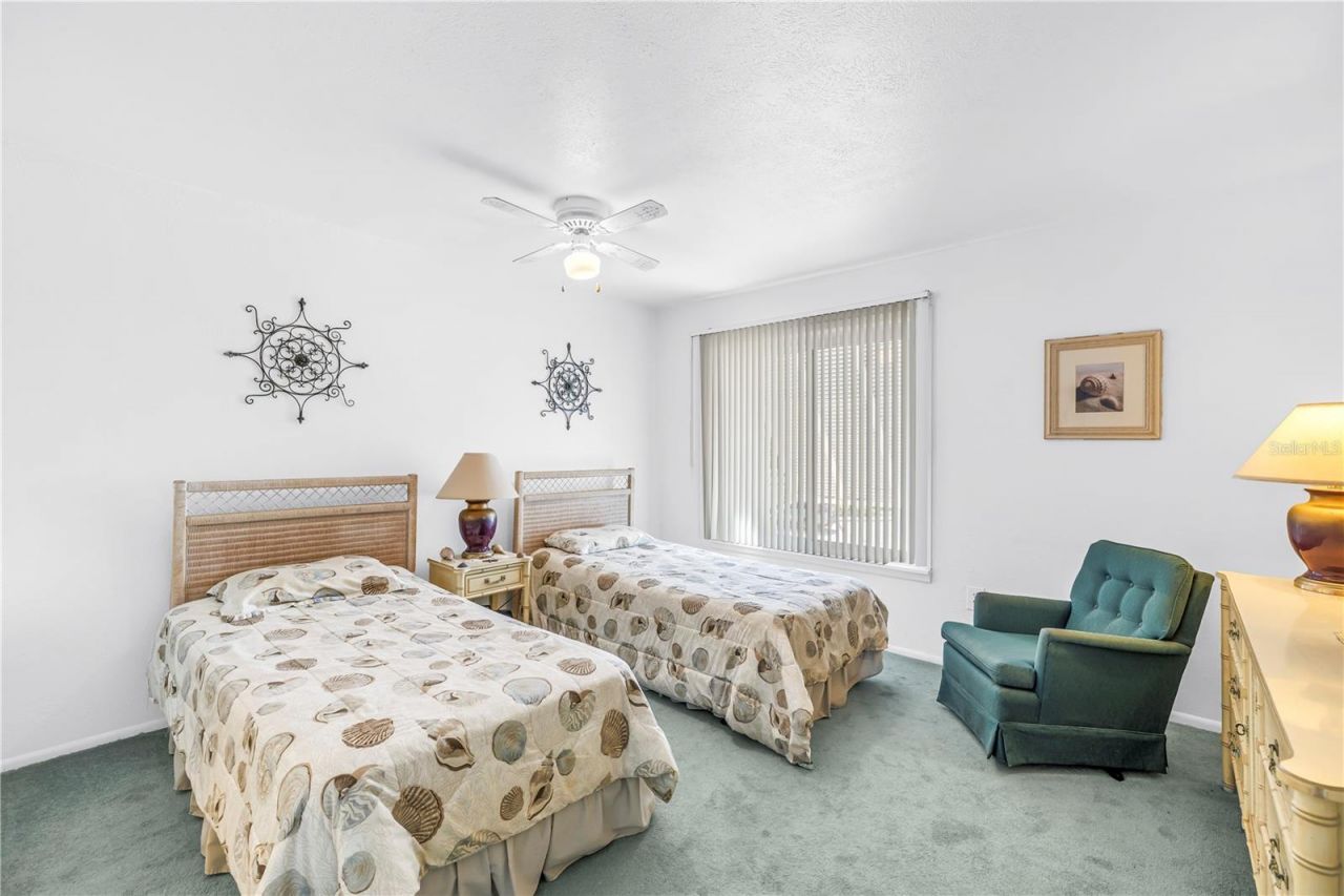 3742 41st Way S, Unit F, Saint Petersburg, FL 33711 Photo