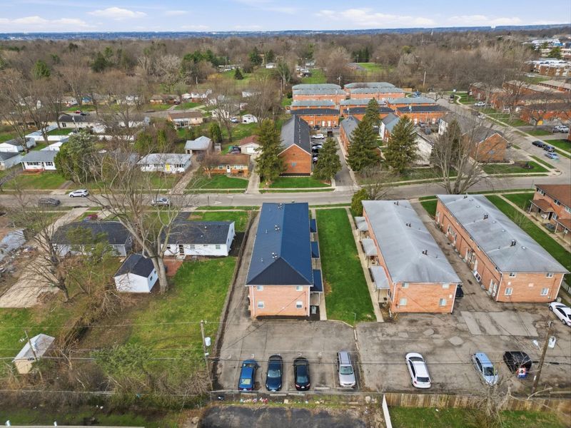 5780 N Meadows Boulevard, Columbus, OH 43229 Photo 27