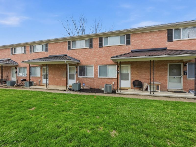 5780 N Meadows Boulevard, Columbus, OH 43229 Photo 5