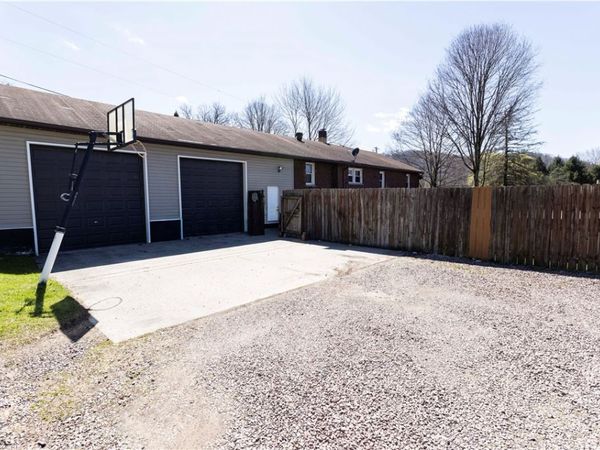 842 Anderson Street, Confluence, PA 15424