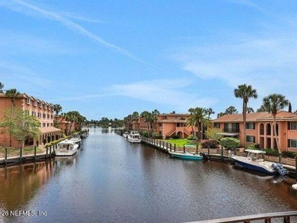 5375 ORTEGA FARMS Boulevard, Unit 308, Jacksonville, FL 32210