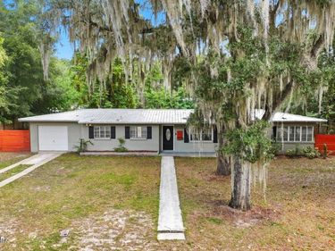 130 SW PEACH Street, Keystone Heights, FL 32656