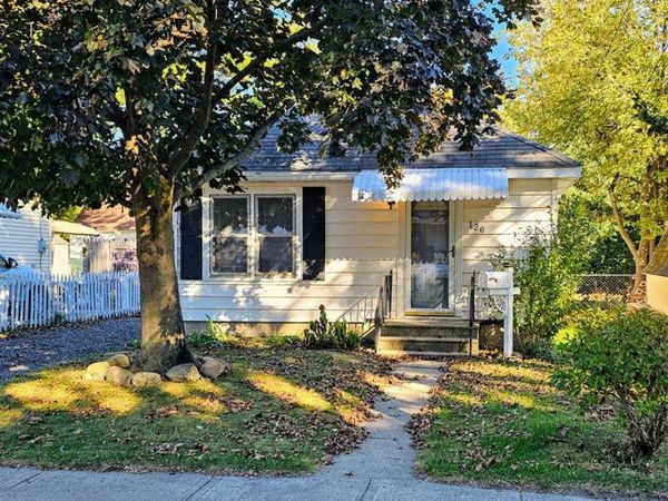 126 N SLATER Street, Lake Orion Vlg, MI 48362