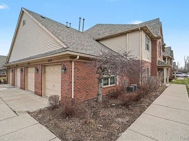 11712 Farmington Road , Livonia, MI 48150