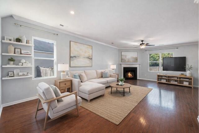 4810 Hawkins Drive Photo 10