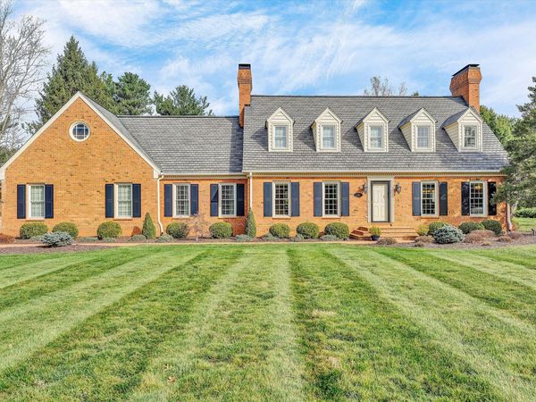 730 Glebe RD , Daleville, VA 24083