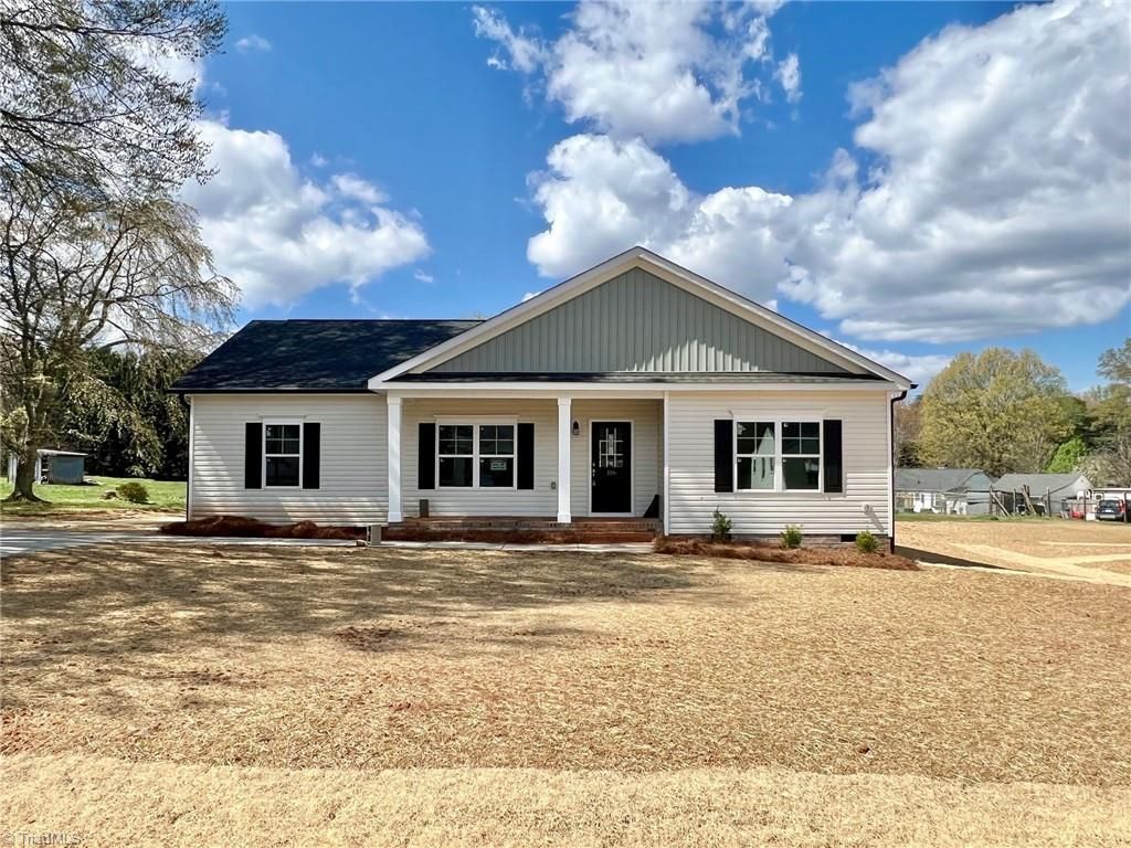 116 Vogler Drive, Winston-Salem, NC 27107 Main Photo