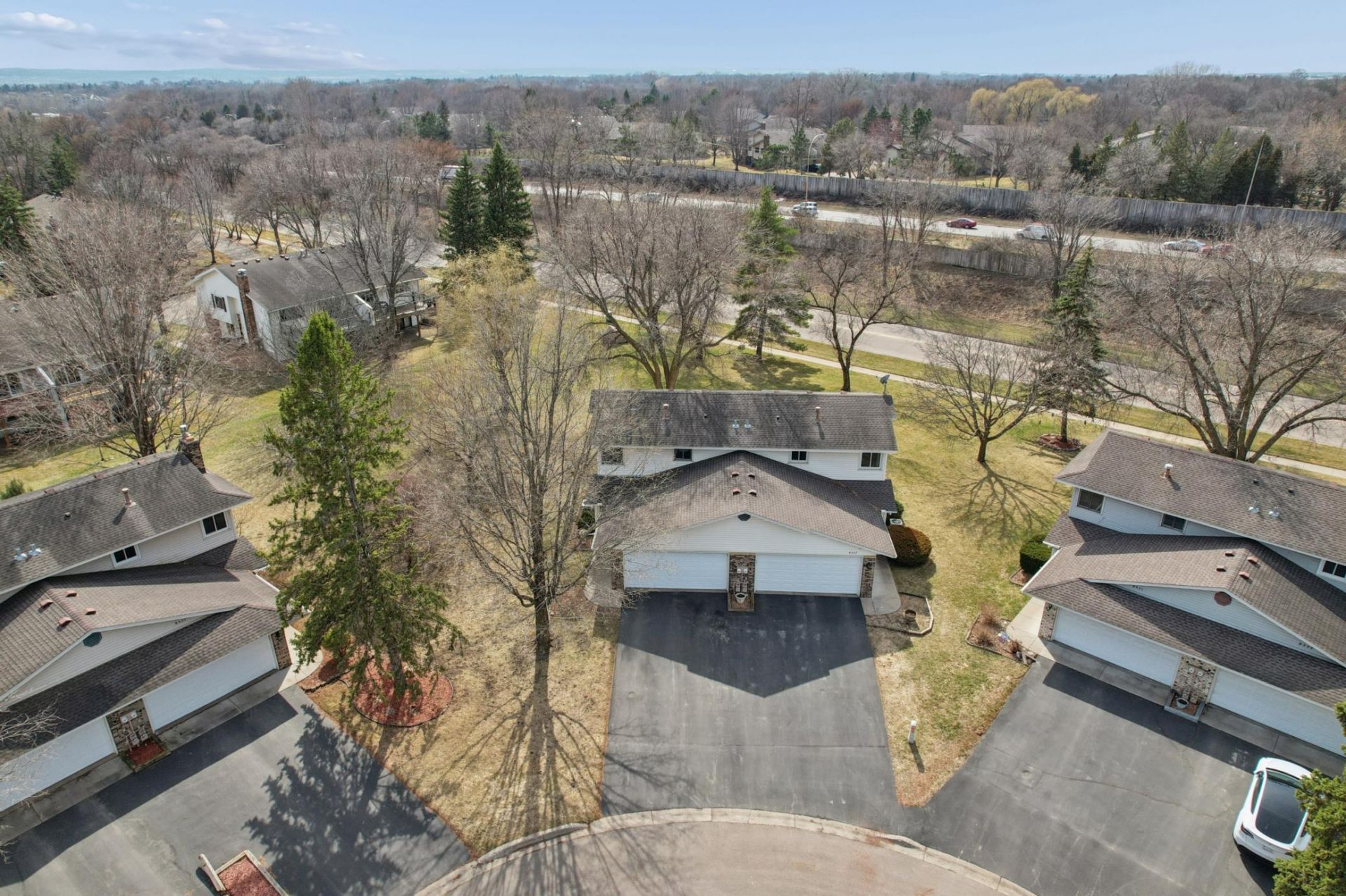 8525 W 97th Street Circle, Bloomington, MN 55438 Main Photo