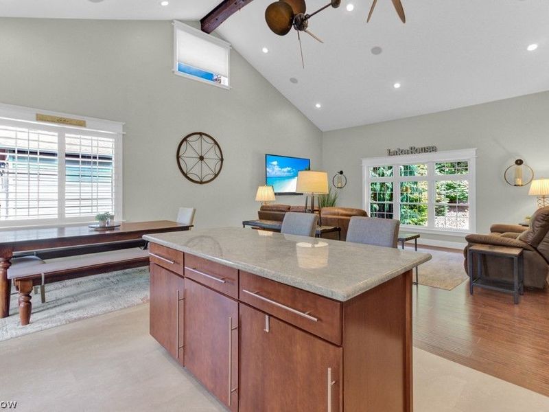 196 E Mohawk Drive, Malvern, OH 44644 Photo 16