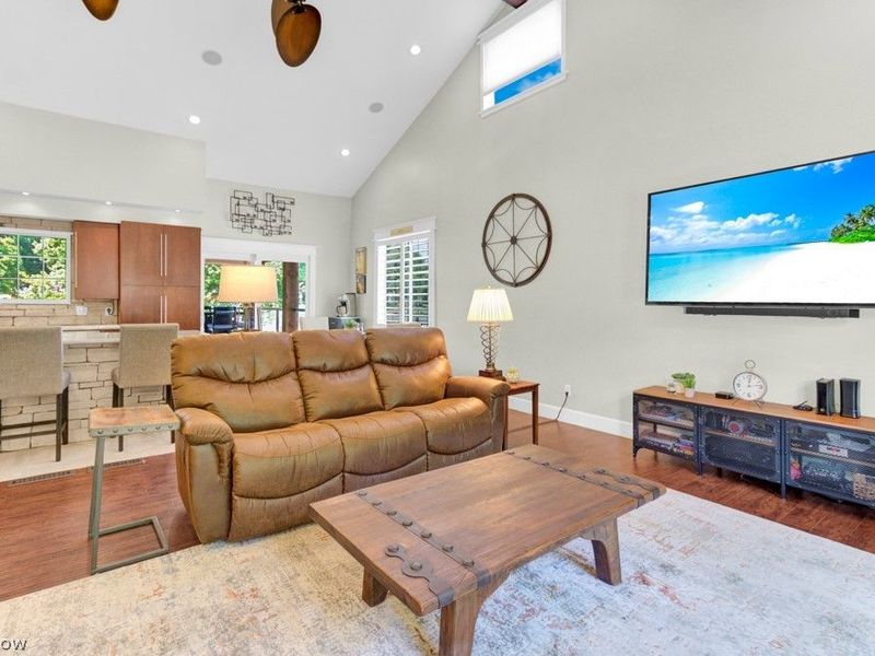 196 E Mohawk Drive, Malvern, OH 44644 Photo 18