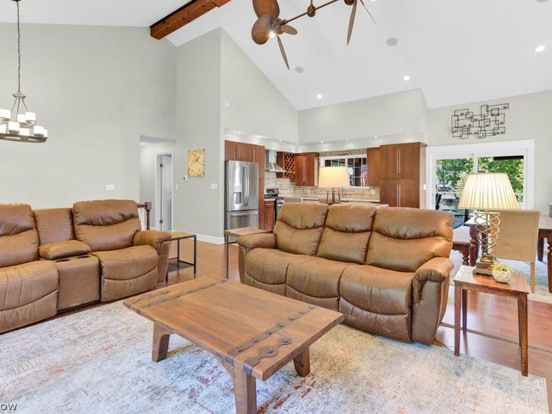 196 E Mohawk Drive, Malvern, OH 44644 Photo 19