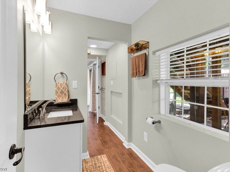 196 E Mohawk Drive, Malvern, OH 44644 Photo 35