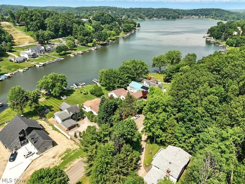 196 E Mohawk Drive, Malvern, OH 44644 Photo 47