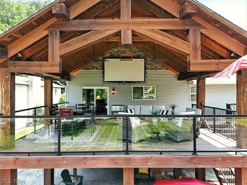 196 E Mohawk Drive, Malvern, OH 44644 Photo 7