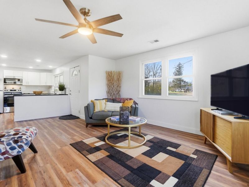 9185 S Mann Road, Tipp City, OH 45371 Photo 10