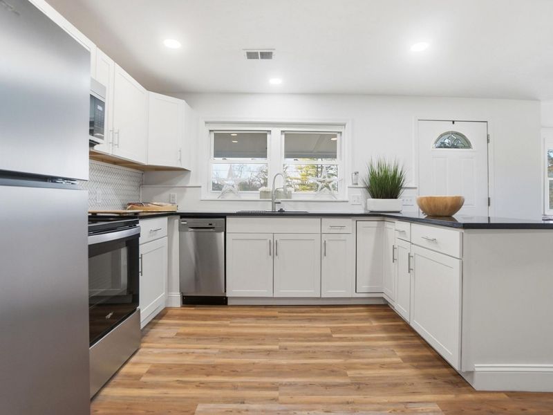 9185 S Mann Road, Tipp City, OH 45371 Photo 16