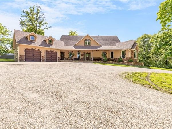 650 NW 13 Highway, Warrensburg, MO 64093