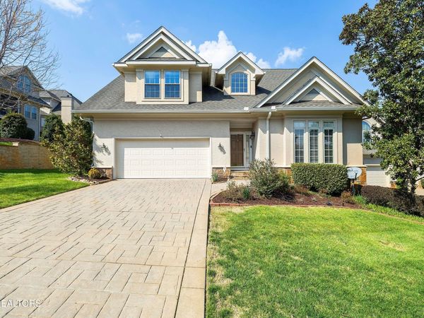 1110 Spy Glass Way, Knoxville, TN 37922