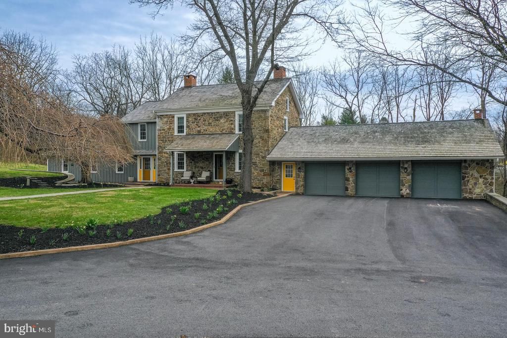 566 SCENIC DRIVE , BERNVILLE, PA 19506