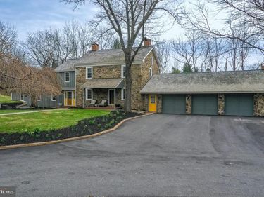 566 SCENIC DRIVE, BERNVILLE, PA 19506