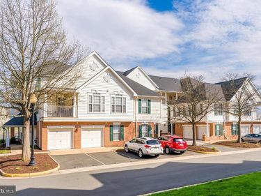 43114 WATERCREST SQUARE , Unit 200, CHANTILLY, VA 20152