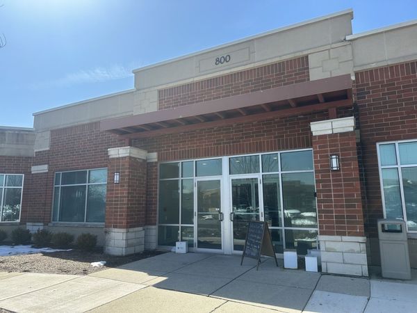 800 E Woodfield Road , Schaumburg, IL 60173