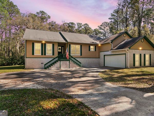 104 Marsh Oak Lane, Brunswick, GA 31525