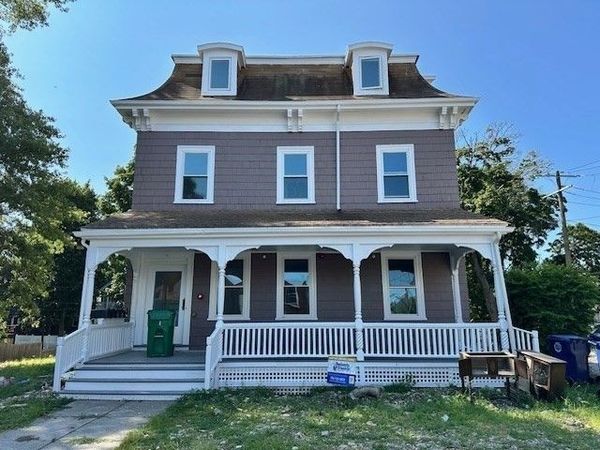 440 Newtonville Ave, Unit 4, Newton, MA 02460