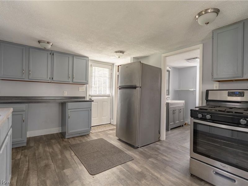 3736 Louise Street, Mogadore, OH 44260 Photo 9