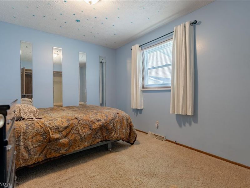 408 4th Street NE, New Philadelphia, OH 44663 Photo 11