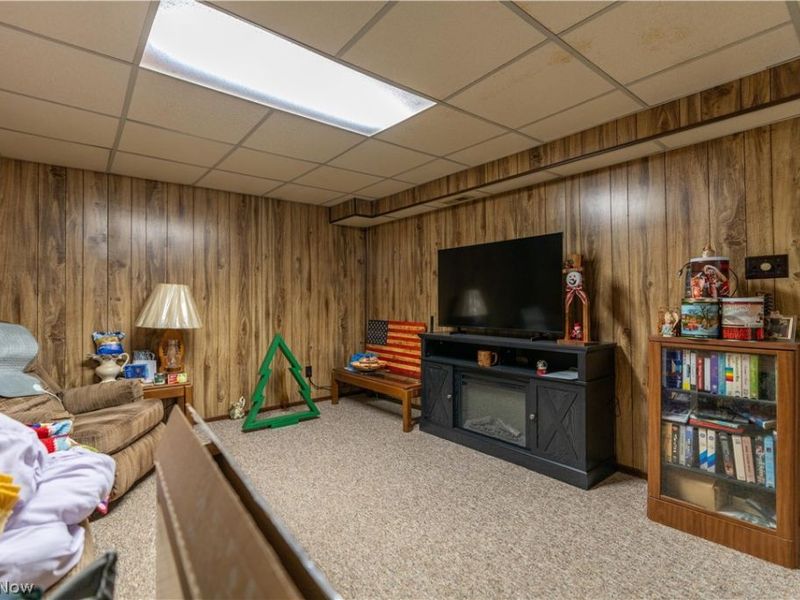 408 4th Street NE, New Philadelphia, OH 44663 Photo 14